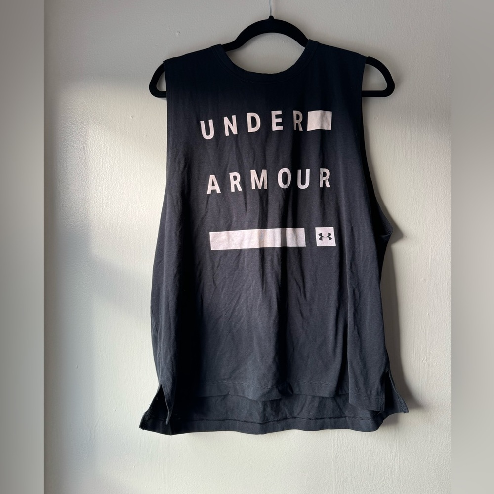 Under armour tank